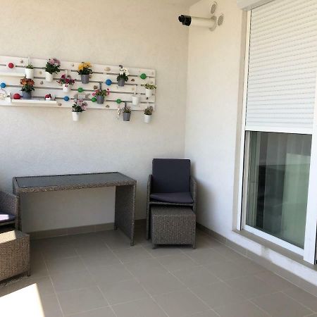 Miramar Studio Apartment Navodari Ngoại thất bức ảnh