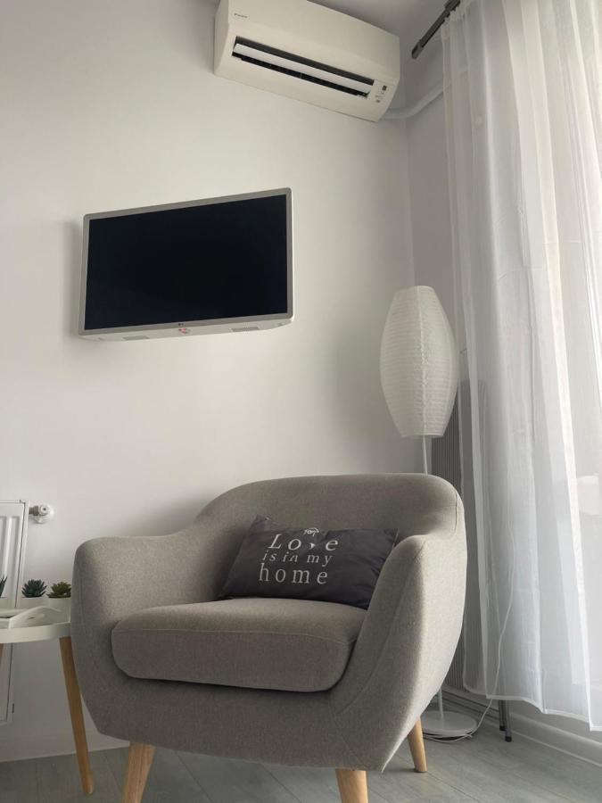 Miramar Studio Apartment Navodari Ngoại thất bức ảnh