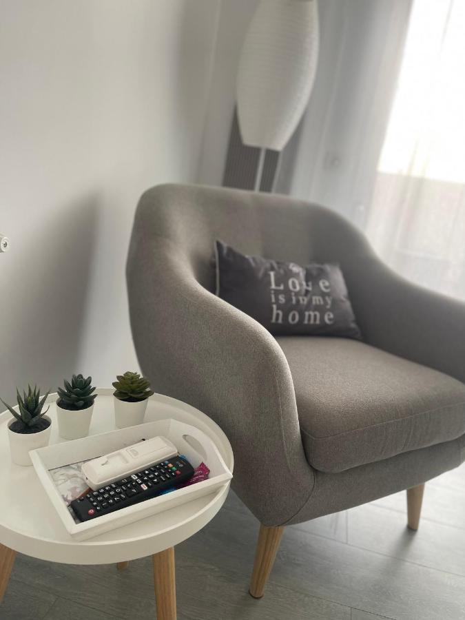 Miramar Studio Apartment Navodari Ngoại thất bức ảnh