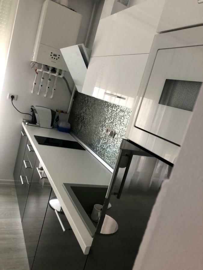 Miramar Studio Apartment Navodari Ngoại thất bức ảnh